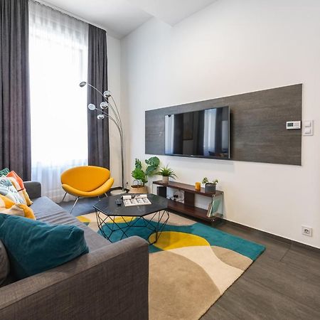 Luxury Nova Home Next To The New York Cafe بودابست المظهر الخارجي الصورة