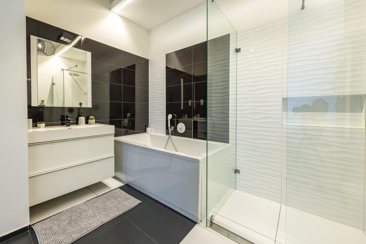 Luxury Nova Home Next To The New York Cafe بودابست المظهر الخارجي الصورة