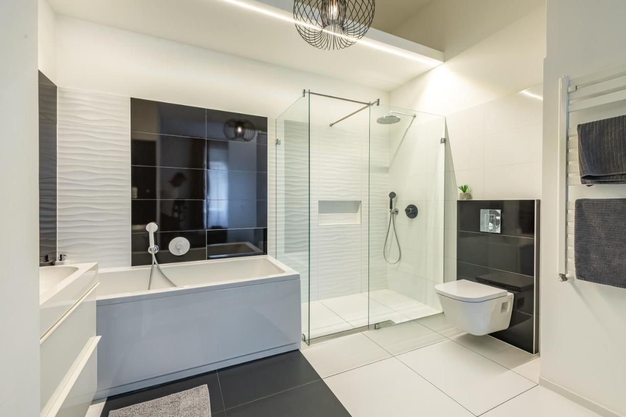 Luxury Nova Home Next To The New York Cafe بودابست المظهر الخارجي الصورة