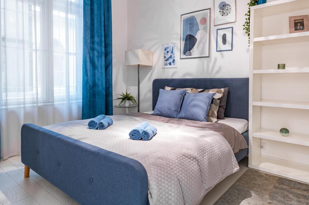 Luxury Nova Home Next To The New York Cafe بودابست المظهر الخارجي الصورة